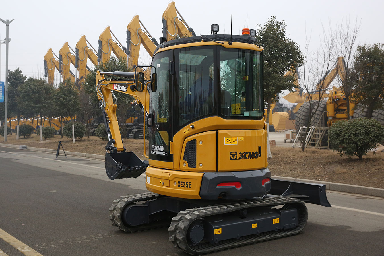 XCMG XE35E Excavator(pic2)
