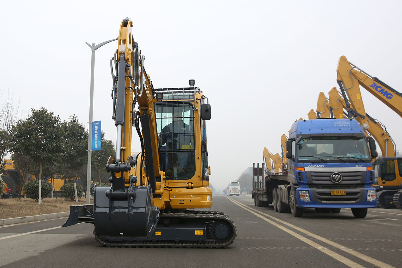 XCMG XE35E Excavator(pic3)