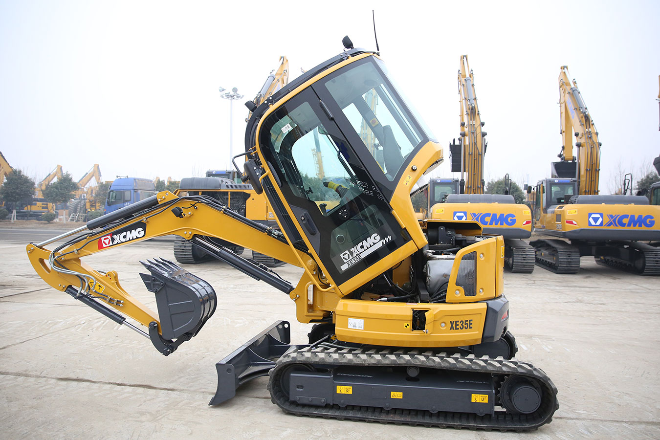 XCMG XE35E Excavator(pic4)