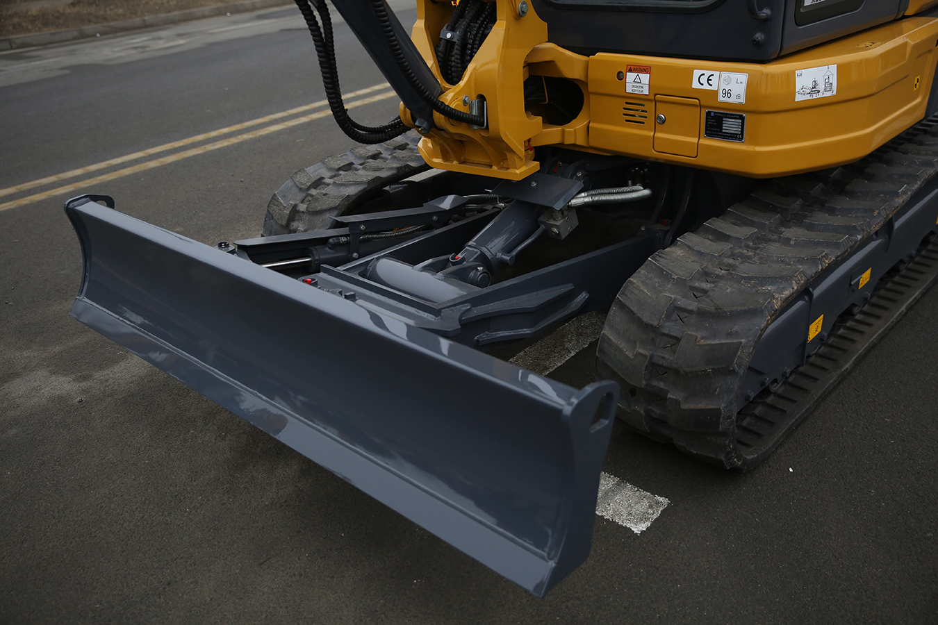 XCMG XE55E Excavator(pic8)