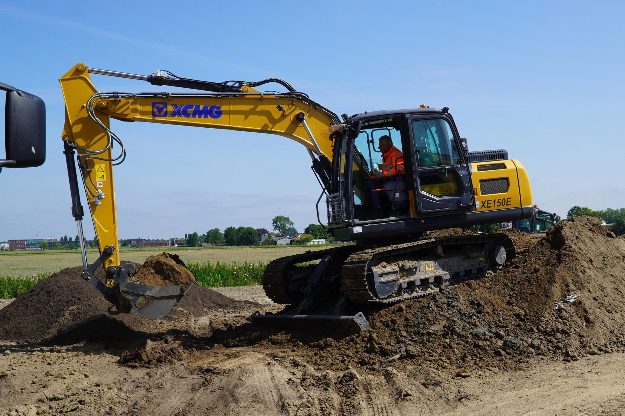 XCMG XE150E Excavator(pic4)