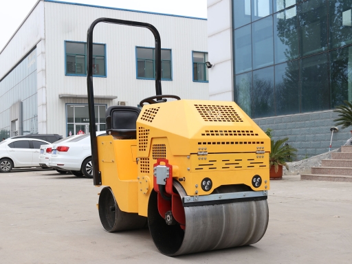 HR860 Road Roller